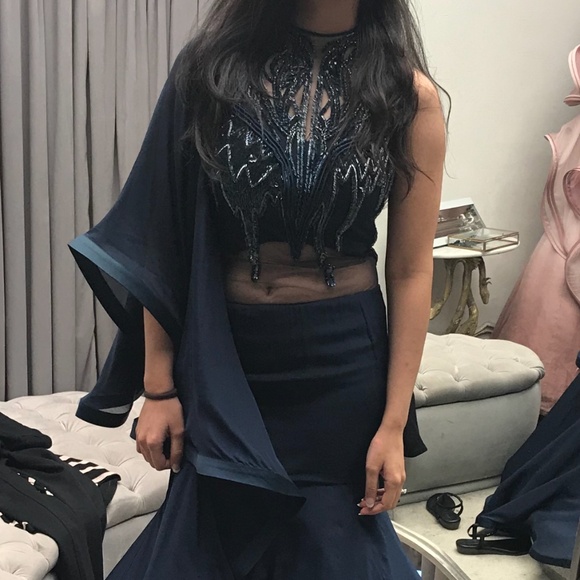 Original Gaurav Gupta gown - Picture 4 of 5